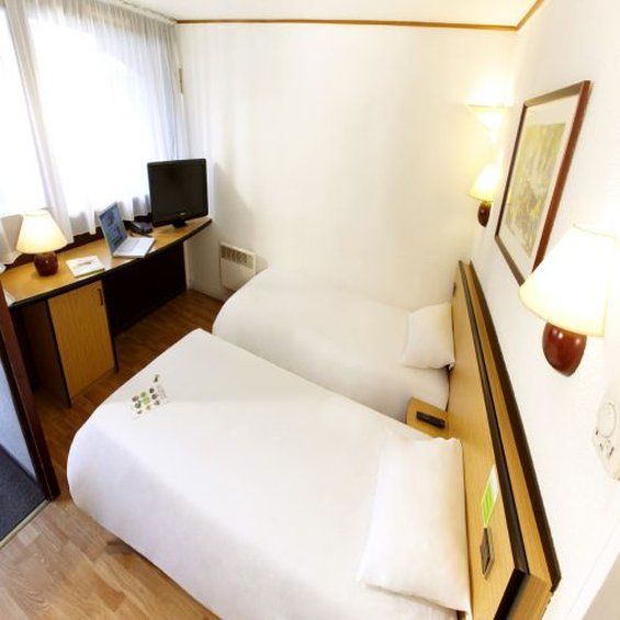 Hotel Campanile Mulhouse - Illzach Ile Napoleon Exterior foto